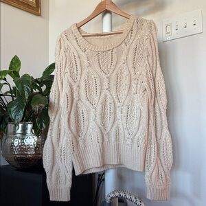 Women’s Knit pearl Sweater Sz M Chunky Oversized Preppy feminine romantic fairy